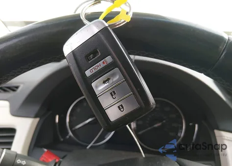 2014 Acura Rlx z USA, uszkodzony, nr VIN JH4KC1F55EC001450